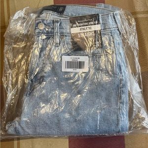 Abercrombie 28x28 New